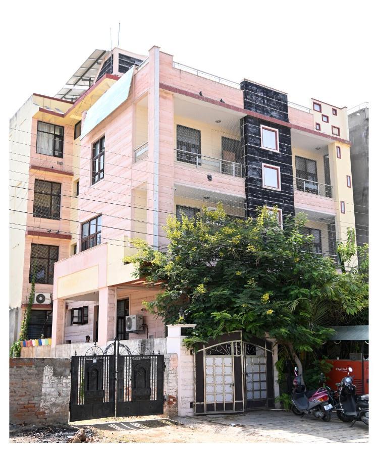 Sohanas Homestays- 2 Bhk Luxury Apartment Near Jaipur International Airport Экстерьер фото